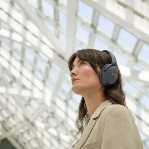 Improve your focus and productivity with the noise-blocking capabilities of Bose QuietComfort45 headphones