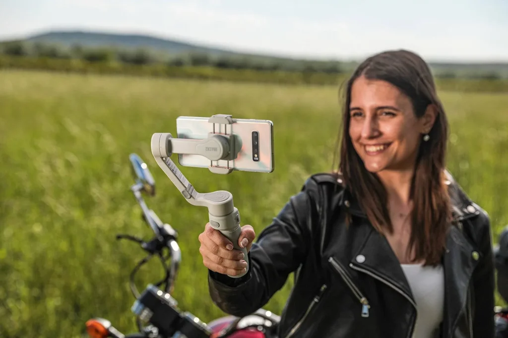 buytroonics-ZHIYUN Smooth Q4 Combo Gimbal Stabilizer for iPhone Smartphone